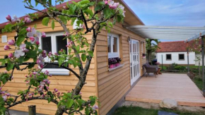 Haus mit stilvoller Ferienwohnung und Tiny House nahe Ammersee für 2-6 Personen
